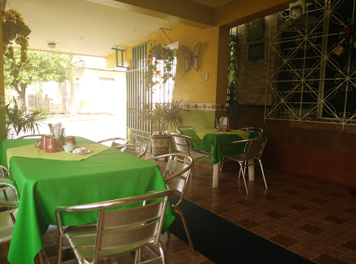 Restaurante El Patio, Mariano Abasolo 9, Obrera, 96740 Minatitlán, Ver., México, Restaurante de brunch | VER