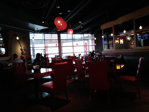 Hamburger Restaurant «Red Robin Gourmet Burgers», reviews and photos, 1 Halfmoon Crossing, Clifton Park, NY 12065, USA