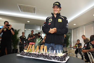 Бруно Сенна и его торт на Гран-при Кореи 2011
