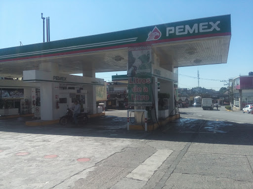 Gasolinera los Arcos, Av 1 2706, Córdoba Centro, 94500 Córdoba, Ver., México, Gasolinera | VER