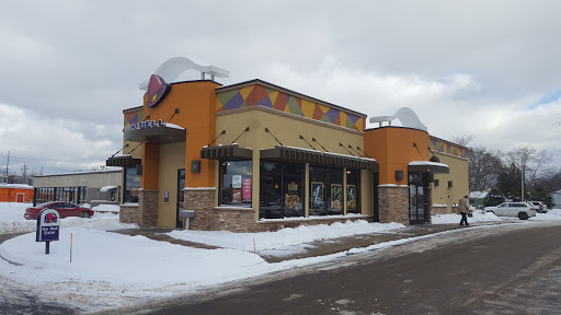 Mexican Restaurant «Taco Bell», reviews and photos, 2860 Henry St, Muskegon, MI 49441, USA