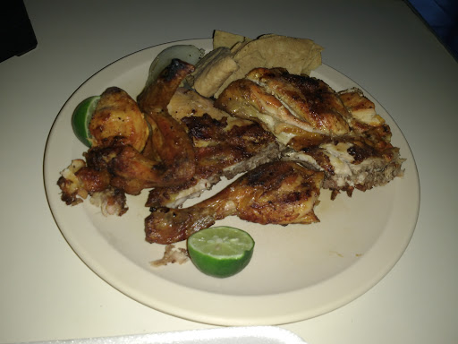 Pollos San Juan, Benito Juárez 208, Centro, 67450 Cadereyta Jiménez, N.L., México, Restaurante especializado en pollo | NL