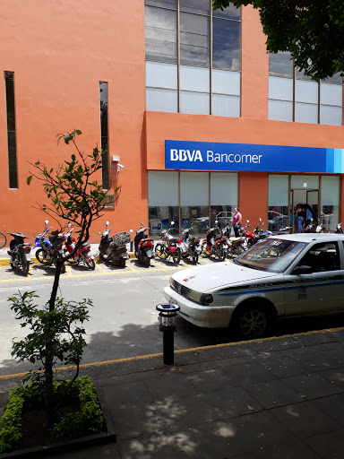 BBVA Bancomer Zamora Centro, Morelos Sur 250, Centro, 59600 Zamora, Mich., México, Ubicación de cajero automático | MICH