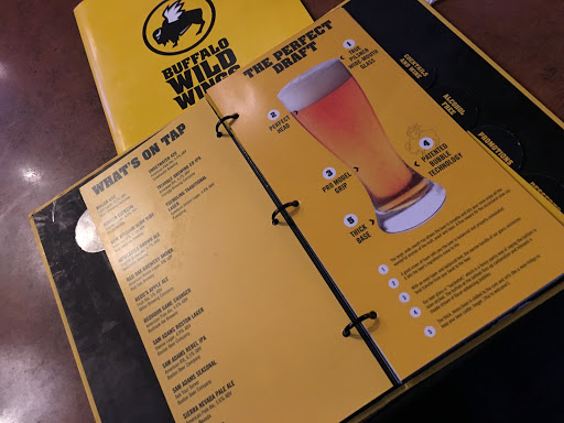 Chicken Wings Restaurant «Buffalo Wild Wings», reviews and photos, 6709 Fayetteville Rd, Durham, NC 27713, USA
