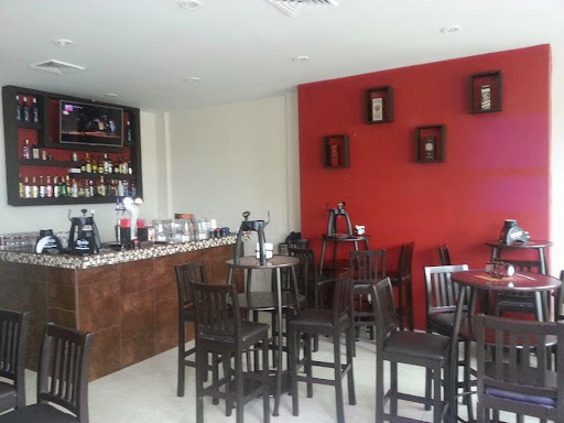 Boa Noite Brazilian Grill & Bar, Calle Puebla 404, Unidad Nacional, 89410 Cd Madero, Tamps., México, Bar restaurante | TAMPS