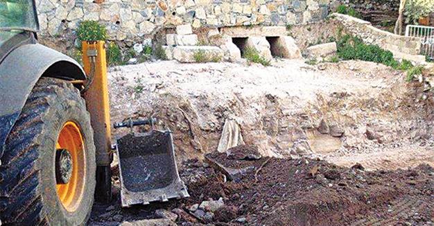 Near East: Roman-era graves bulldozed during house construction in SW Turkey