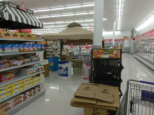 Grocery Store «Price Rite», reviews and photos, 2231 Lebanon Valley Mall, Lebanon, PA 17042, USA
