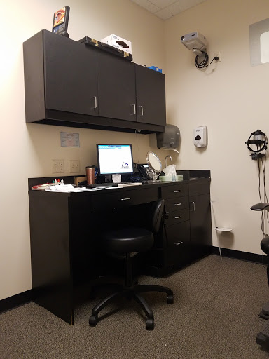 Eye Care Center «Visionworks - Market Square At Chestnut Hill», reviews and photos
