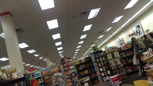 Book Store «Books-A-Million», reviews and photos, 318 Cox Creek Pkwy, Florence, AL 35630, USA