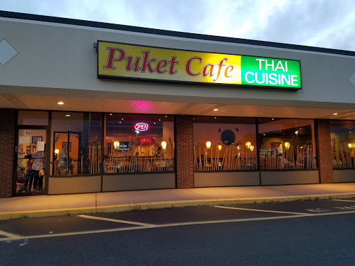 Thai Restaurant «Puket Cafe Thai Cuisine», reviews and photos, 945 Cromwell Ave, Rocky Hill, CT 06067, USA