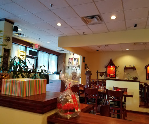 Thai Restaurant «Insee Thai Cuisine», reviews and photos, 622 Eagles Landing Pkwy, Stockbridge, GA 30281, USA