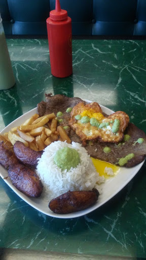 South American Restaurant «Punto Peru Restaurant», reviews and photos, 20500 S Dixie Hwy, Miami, FL 33189, USA