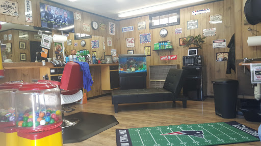 Barber Shop «Louies Barbershop», reviews and photos, 129 Dean Ave, Smithfield, RI 02917, USA