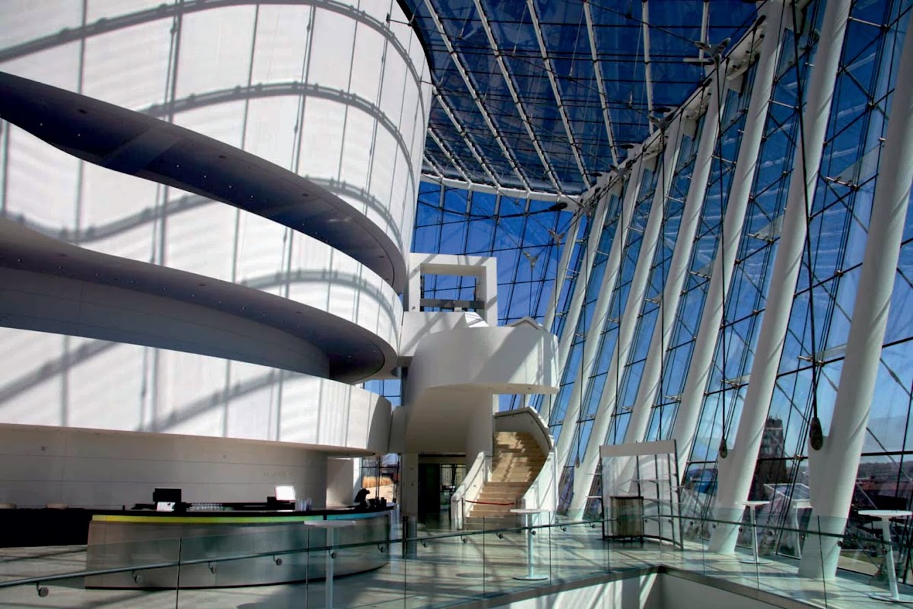 Moshe Safdie