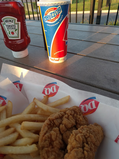 Fast Food Restaurant «DQ Grill & Chill Restaurant», reviews and photos, 1502 W Main St, Lebanon, TN 37087, USA