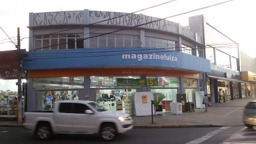 Magazine Luiza Centro de Mogi Guaçu, R. Treze de Maio, 21 - Centro, Mogi Guaçu - SP, 13840-015, Brasil, Loja_de_Bricolagem, estado São Paulo