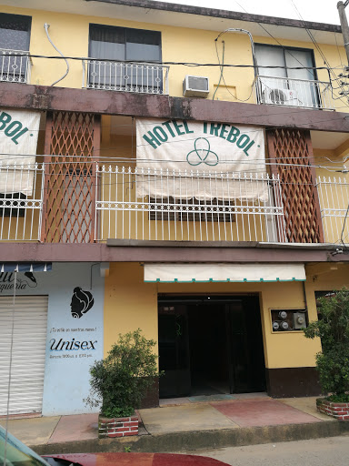 Hotel Trebol, México 9A, La Escobeta, 68400 Loma Bonita, Oax., México, Alojamiento en interiores | OAX