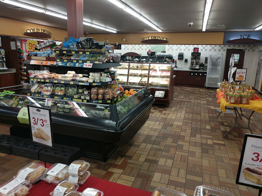 Convenience Store «Kwik Trip #376», reviews and photos, 301 W 7th St, Red Wing, MN 55066, USA