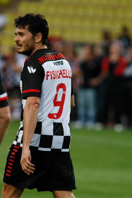 Джанкарло Физикелла на благотворительном футбольном матче в Монте-Карло 2011