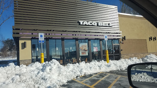 Mexican Restaurant «Taco Bell», reviews and photos, Dowling Village Boulevard, North Smithfield, RI 02896, USA