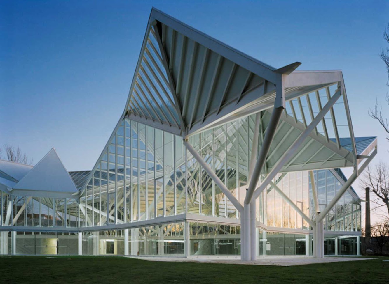 Moneo Brock Studio