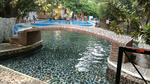 Balneario La Toma, Camino a la Toma km 2, La Culebra, Tequila, Jal., México, Piscina | VER
