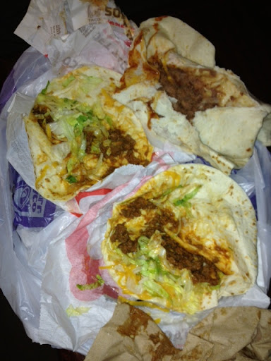 Mexican Restaurant «Taco Bell», reviews and photos, 719 S Broadway St, Little Rock, AR 72201, USA