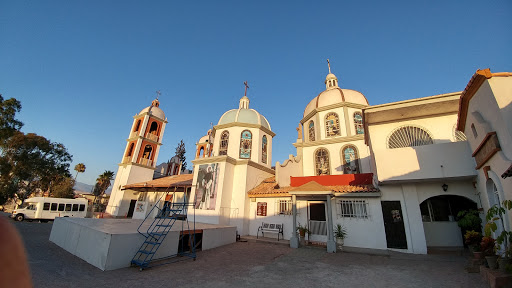 Parroquia San Martín de Porres, Av Circunvalación, 1500, Los Alamos, 22110 Tijuana, B.C., México, Iglesia católica | BC