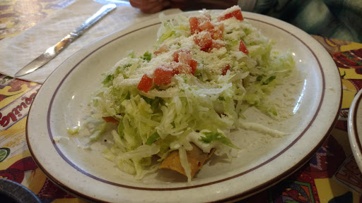 Mexican Restaurant «Salamandra Restaurant», reviews and photos, 105 W 1st St, Dixon, IL 61021, USA