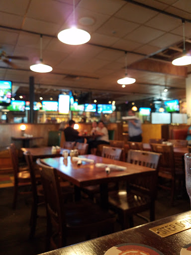 American Restaurant «Old Chicago Pizza and Taproom», reviews and photos, 1280 E 1st Ave, Broomfield, CO 80020, USA