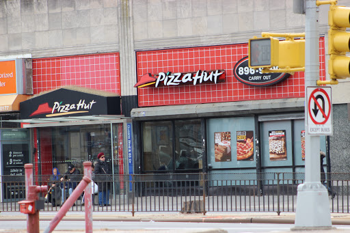 Pizza Restaurant «Pizza Hut», reviews and photos, 9608 Queens Blvd, Rego Park, NY 11374, USA