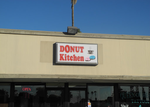 Donut Shop «Loeun Hem Donuts Shop», reviews and photos, 1679 N Beale Rd, Marysville, CA 95901, USA