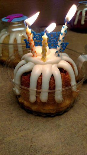 Bakery «Nothing Bundt Cakes», reviews and photos, 27746-A Santa Margarita Pkwy, Mission Viejo, CA 92691, USA