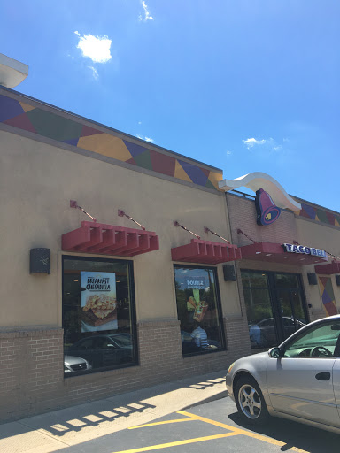 Mexican Restaurant «Taco Bell», reviews and photos, 15 S 59th St, Belleville, IL 62223, USA