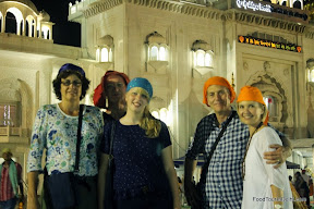 Bangla Sahib Gurudwara http://indiafoodtour.com http://foodtourindelhi.com Bangla Sahib Gurudwara http://indiafoodtour.com http://foodtourindelhi.com