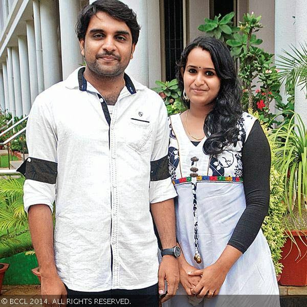 Giridhar and Prabitha during the wedding ceremony of Leon K Thomas and Sarangi's wedding in Kochi. Giridhar and Prabitha during the wedding ceremony of Leon K Thomas and Sarangi's wedding in Kochi.