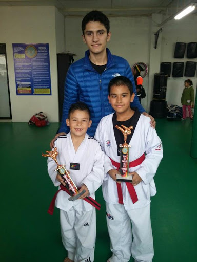 Kon Gwe Taekwondo Cadereyta Centro, Av. Benito Juárez 402, Sin Nombre de Col 1, 67450 Cadereyta Jiménez, N.L., México, Gimnasio | NL