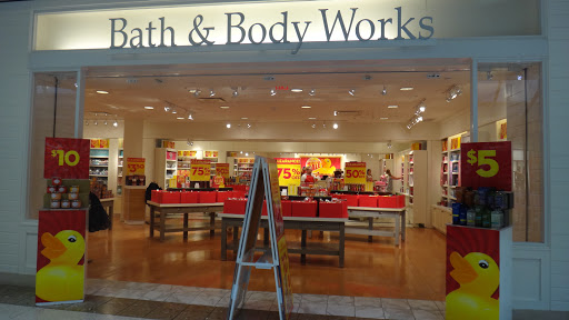 Beauty Supply Store «Bath & Body Works», reviews and photos, 40 Chesterfield Center, Chesterfield, MO 63017, USA