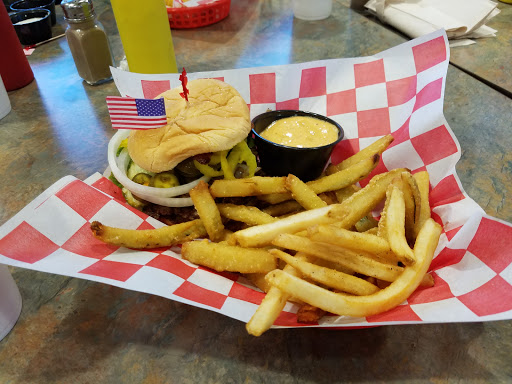 Hamburger Restaurant «Charlies Now Serving Beefcake Burgers», reviews and photos, 424 S Bloomington St, Greencastle, IN 46135, USA