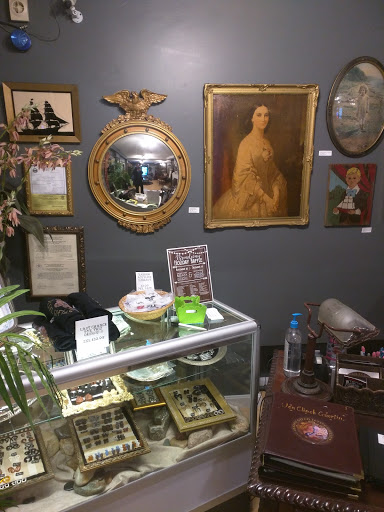 Tattoo Shop «Anchor Steam Tattoo Gallery», reviews and photos, 44 Broadway, Newport, RI 02840, USA