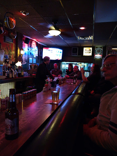 Cocktail Bar «Dog House Lounge», reviews and photos, 1646 Asbury Rd #1, Dubuque, IA 52001, USA