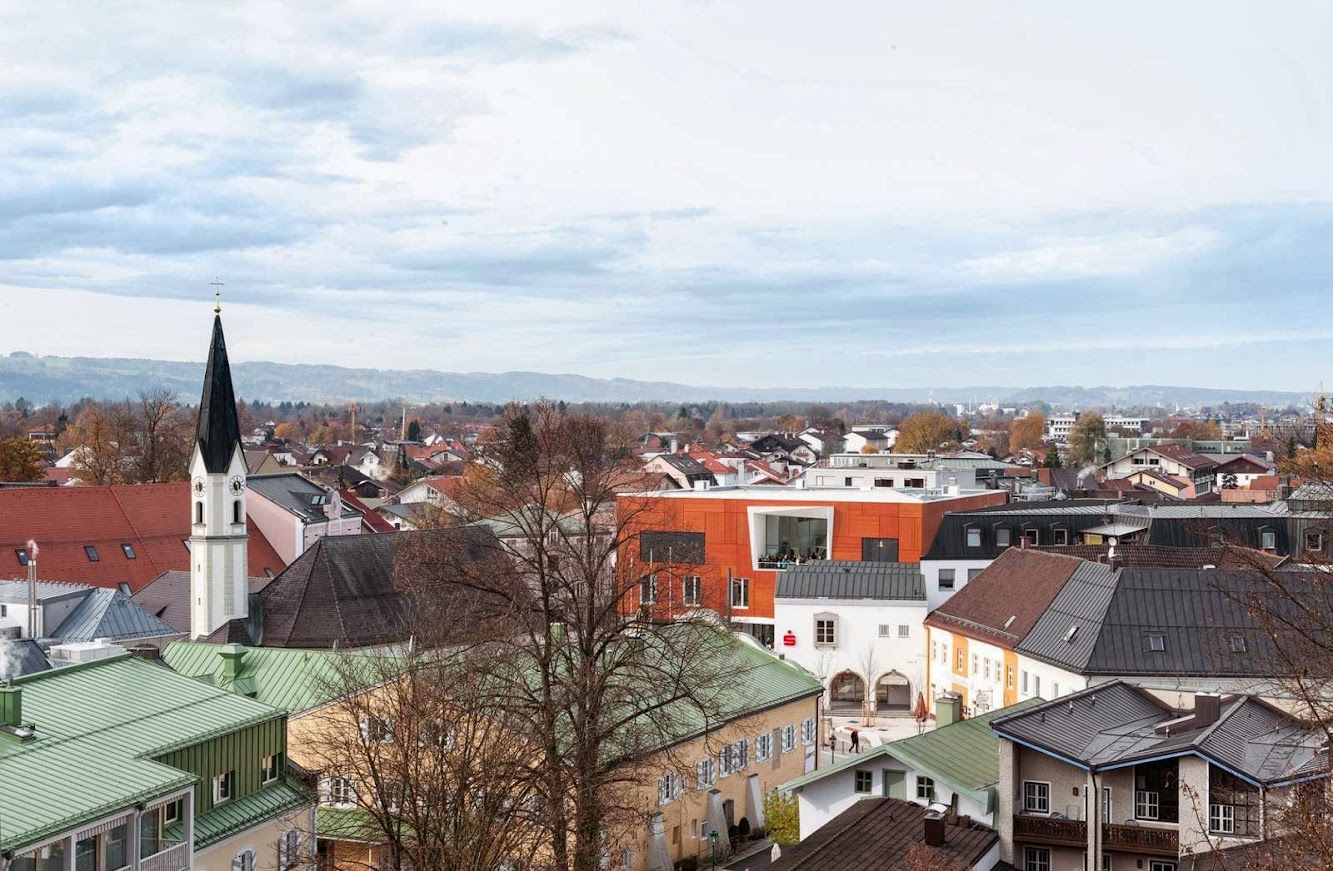 Bad Aibling City Hall by Behnisch Architekt