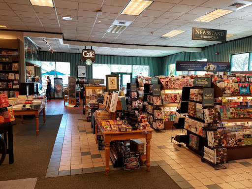 Book Store «Barnes & Noble», reviews and photos, 5377 Tamiami Trail N, Naples, FL 34108, USA