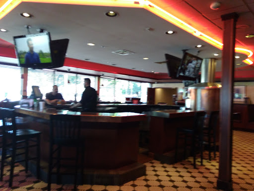 Restaurant «Green Mill Restaurant & Bar», reviews and photos, 549 S Rock Rd, Wichita, KS 67207, USA