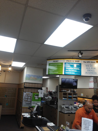 Shipping and Mailing Service «The UPS Store», reviews and photos, 229-19 Merrick Blvd, Laurelton, NY 11413, USA
