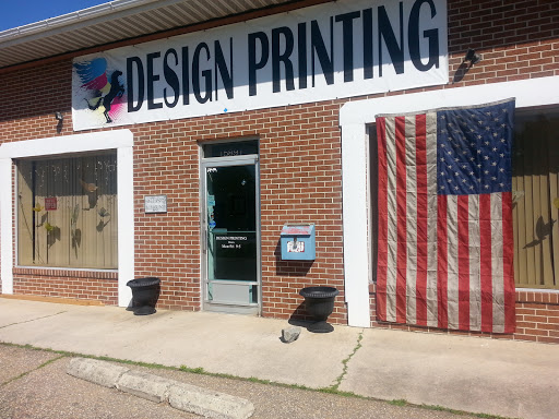 Custom T-shirt Store «Design Printing», reviews and photos, 589 Main St, Warsaw, VA 22572, USA