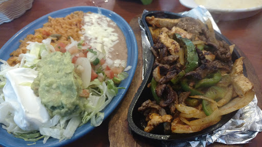 Restaurant «Dos Amigos - Tacos - Mexican Restaurant», reviews and photos, 217 Rivers Edge Dr, Milford, OH 45150, USA