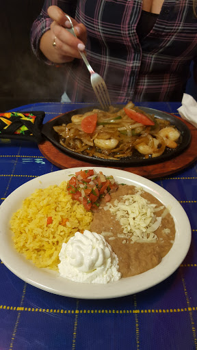 Mexican Restaurant «Los Magueyes 2 Do Delivery And Cantinas», reviews and photos, 9817 SW 40th St, Miami, FL 33165, USA