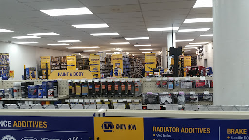 Auto Parts Store «NAPA Auto Parts - Genuine Parts Company», reviews and photos, 1051 Blue Hills Ave, Bloomfield, CT 06002, USA