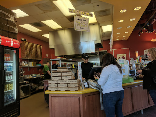 Pizza Restaurant «Solos Pizza Cafe», reviews and photos, 2700 Annapolis Cir N, Plymouth, MN 55441, USA